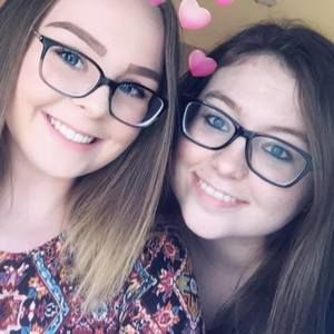 Meet your Posher, Sydni